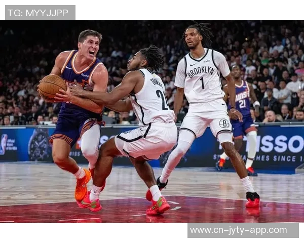 篮网与太阳激战正酣谁能在这场对决中笑到最后