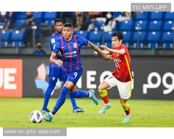 佳兆业与申花对决前瞻分析双方战术与球员状态深度解读 佳兆业与申花对决前瞻分析双方战术与球员状态深度解读